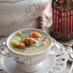 شوربة الخضراوات البيضاء