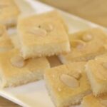 بسبوسة بالبندق واللوز