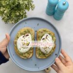 بيض مع افوكادو