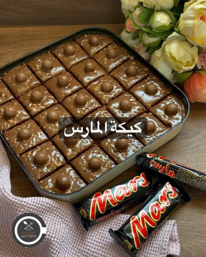 وياهلا بالحلا  كيكة المارساولا :
احمس كوب حليب بودرة لحد مايصير لونه ذهبي
ل