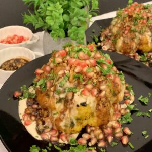 الزهره المشوية بصوص الطحينة والجوز