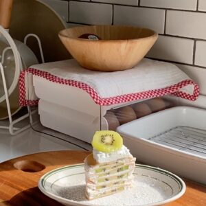 Kiwi crepe cake
