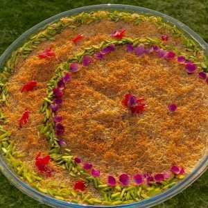 بسبوسة بالقشطة والكنافة