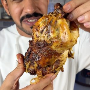 دجاج شواية وكبسة حمراء