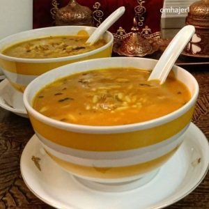 شوربة لسان العصفور الحاره باللحمه