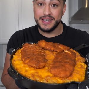 Buffalo Chicken Mac N Cheese