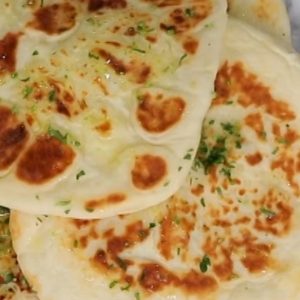 خبز بالجبن