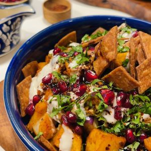 فتة بطاطا حرّة