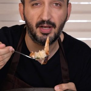 دجاج مشوي مع الرز الابيض وصلصة تغميس