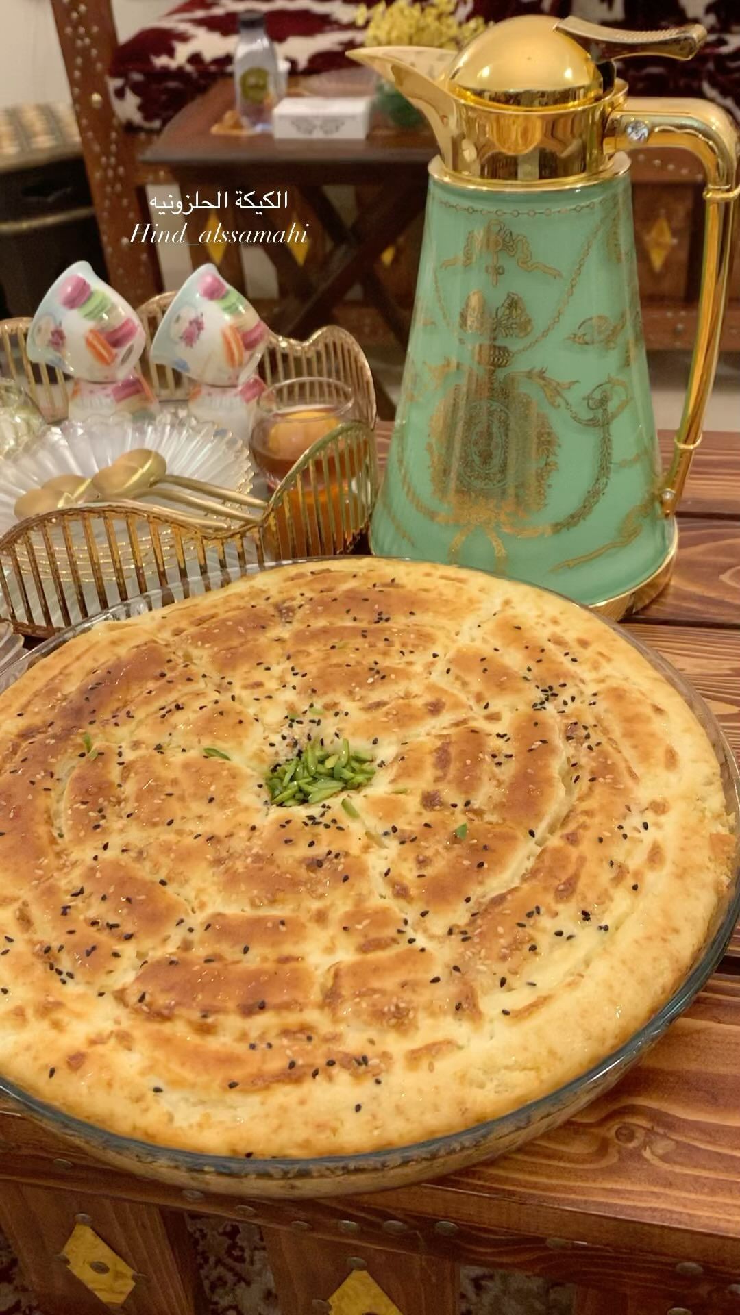 الكيكة الحلزونيه
كوبين دقيق
كوب ونص ماء
كوب حليب بودره
كوب سكر
نص كوب زيت