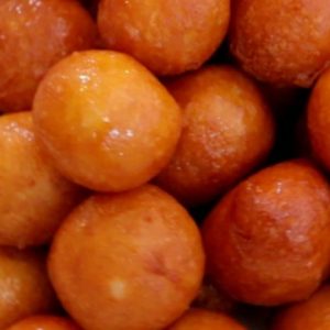 لقيمات بالحليب