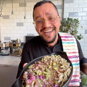 بسبوسة محشية بحشوات لذيذة