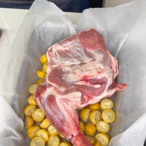 كتف خاروف مشوية بالبلح الأصفر