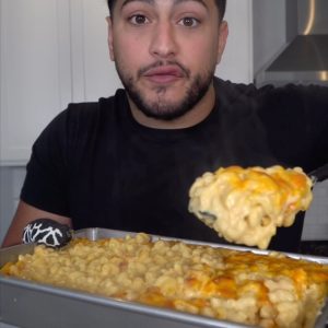 The BEST Mac N Cheese