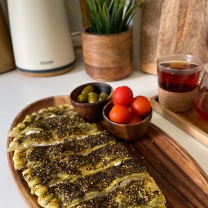 فطيرة اللبنة بالزعتر