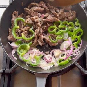 شرائح اللحم بالخبز الاسمر