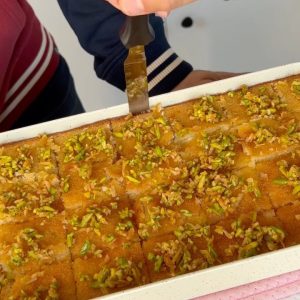 بسبوسة بالقشطة