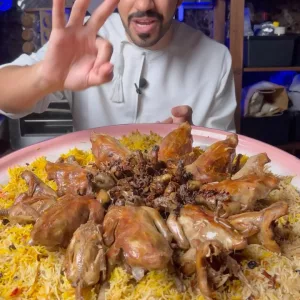 بخاري افغاني من ثلاث انواع طيور