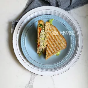 ساندوتش تونا