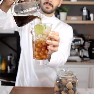 مشروب الليمون الاسود