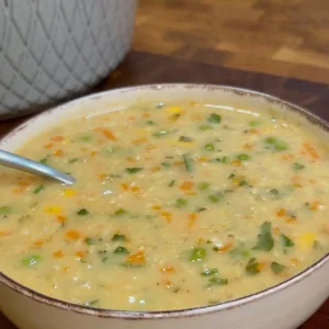 شوربة الشوفان بالخضار والكريمة