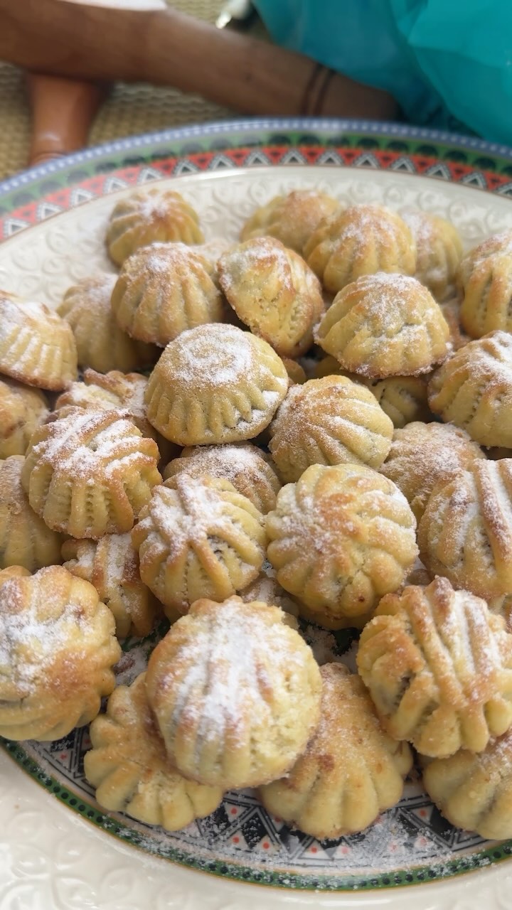 معمول العيد بالسميد 3 487132325 18493755742025270 7069525253002348721 n