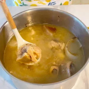 مرقة العظام الذهبية
