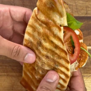 سندويشة الإدمان بجبنة الشلل