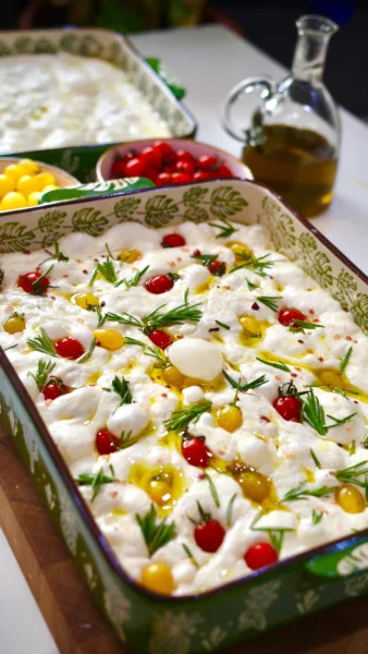 خبز الفوكاتشا بالخميره الطبيعيه
