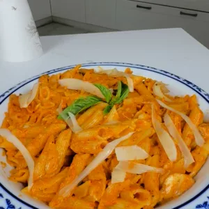 معكرونة بالصوص المشوي
