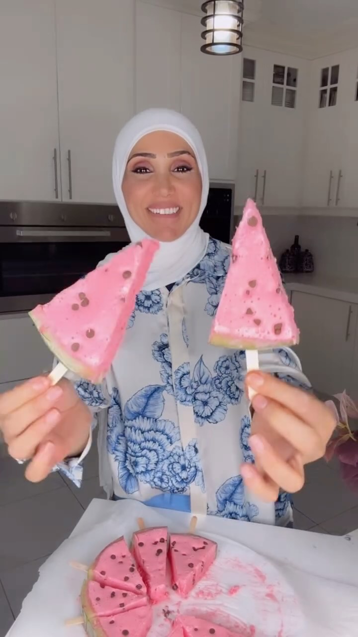 آيس كريم البطيخ السريع في قشر البطيخ بوظة البطيخ