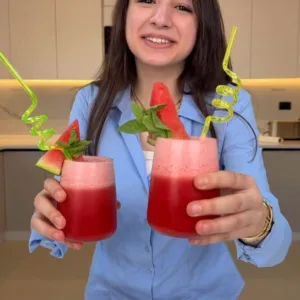 عصير بطيخ منعش
