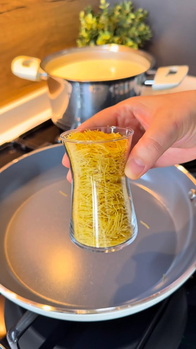 شوربة الزبادي التركية بالشعيرية