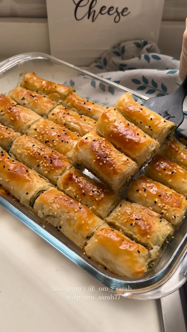 بوريك بالجبن والسبانخ في الفرن
