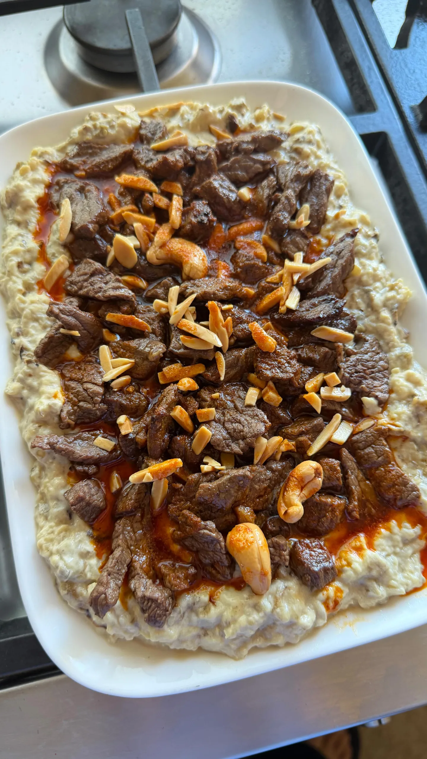 طبق علي نازك