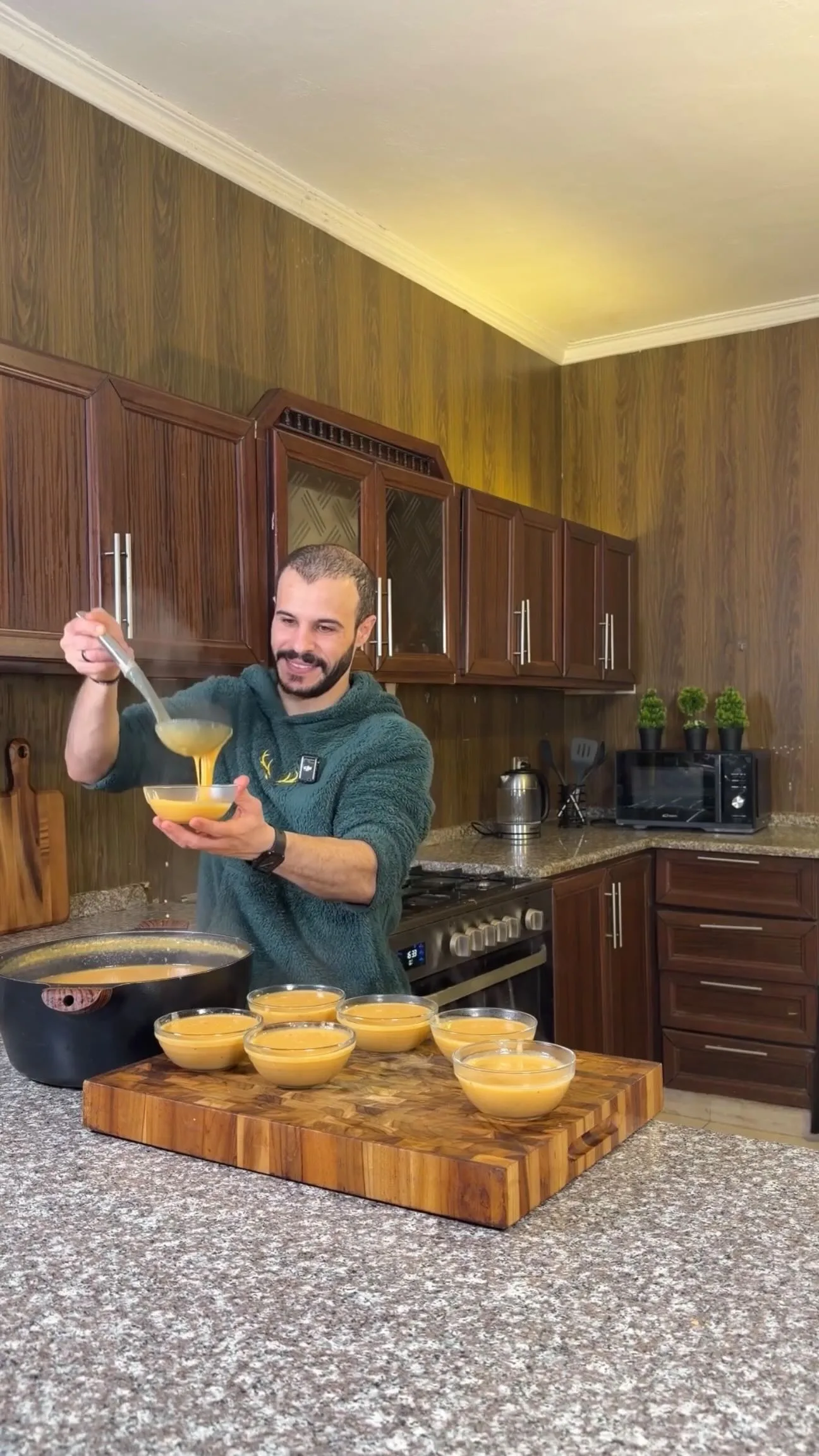شوربة عدس تركية غنية بالرز والبرغل 2 شوربة عدس تركية غنية بالرز والبرغل