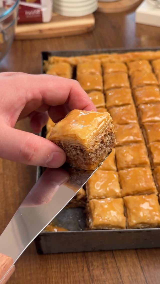 بقلاوة بالكوكاو 3 بقلاوة بالكوكاو – Baklava with Peanuts