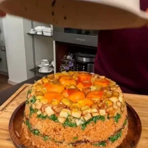مقلوبة بالدجاج والباذنجان